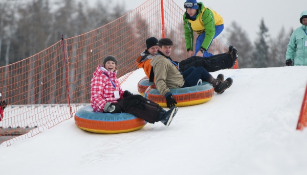 snowtubing