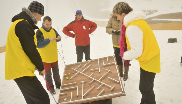 Snow games